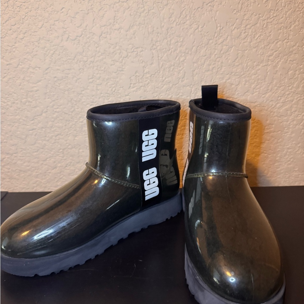 UGG Classic Clear Mini boots